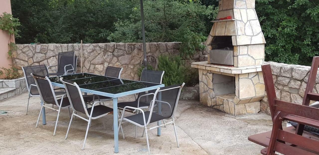 Villa Masha Omisalj Bagian luar foto