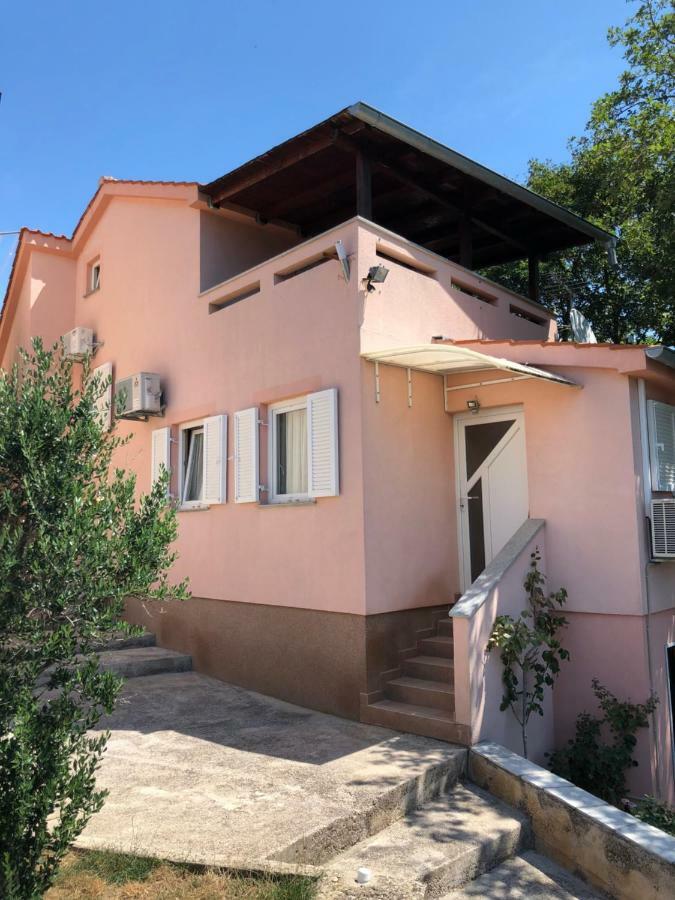 Villa Masha Omisalj Bagian luar foto